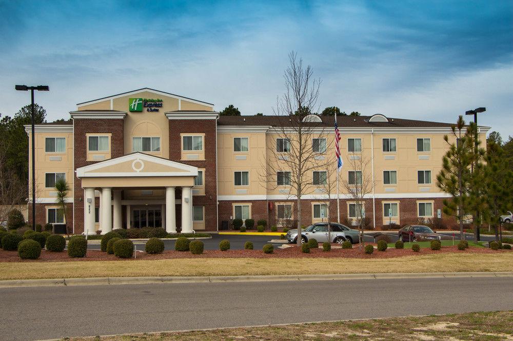 Holiday Inn Express & Suites Southern Pines-Pinehurst Area By Ihg Esterno foto