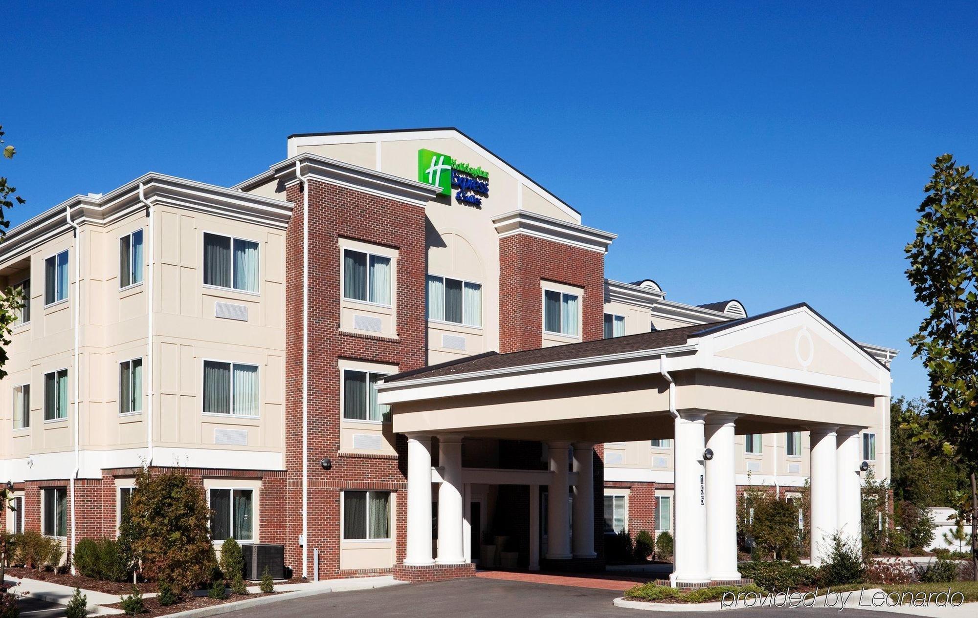 Holiday Inn Express & Suites Southern Pines-Pinehurst Area By Ihg Esterno foto