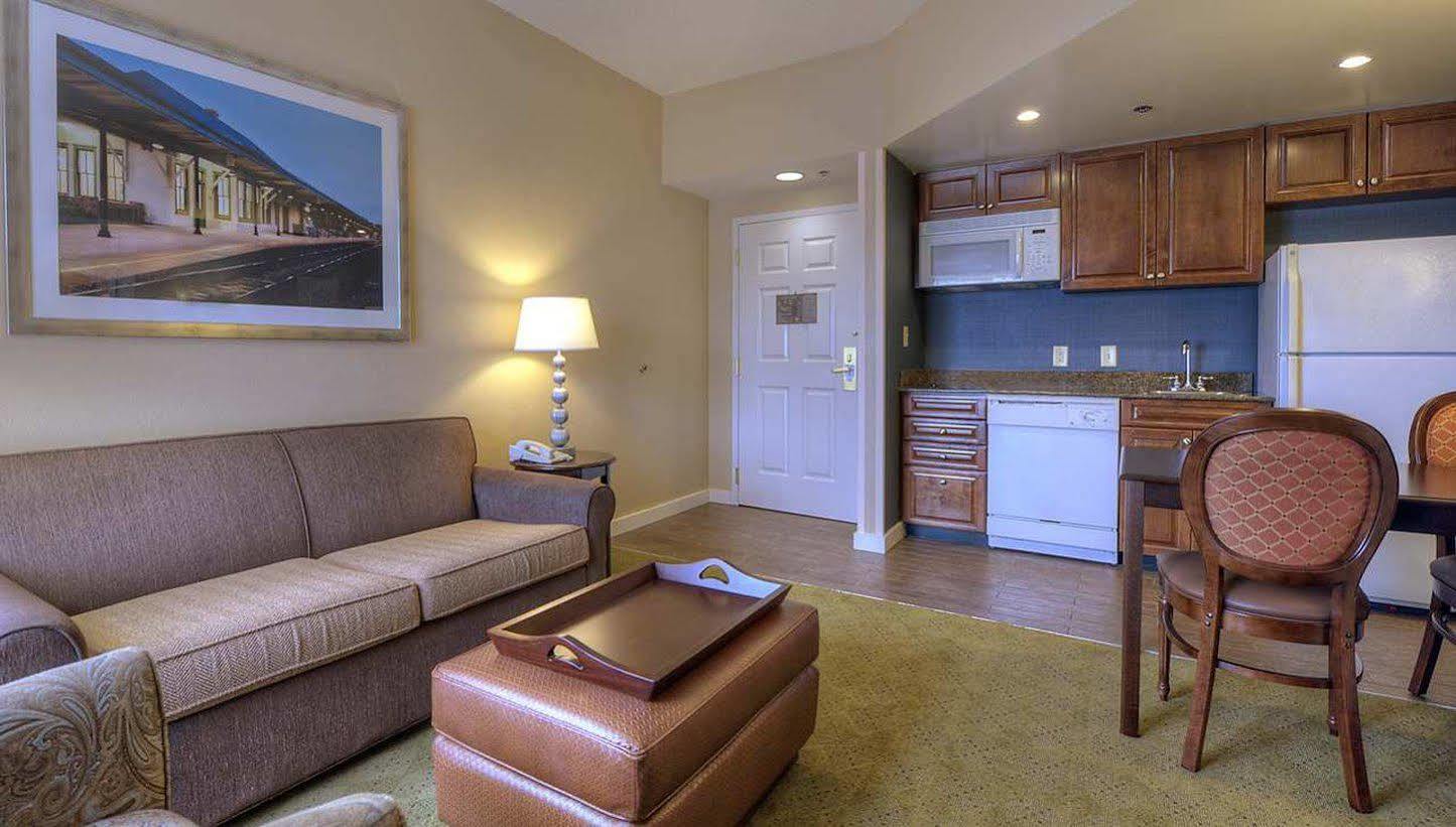 Holiday Inn Express & Suites Southern Pines-Pinehurst Area By Ihg Esterno foto