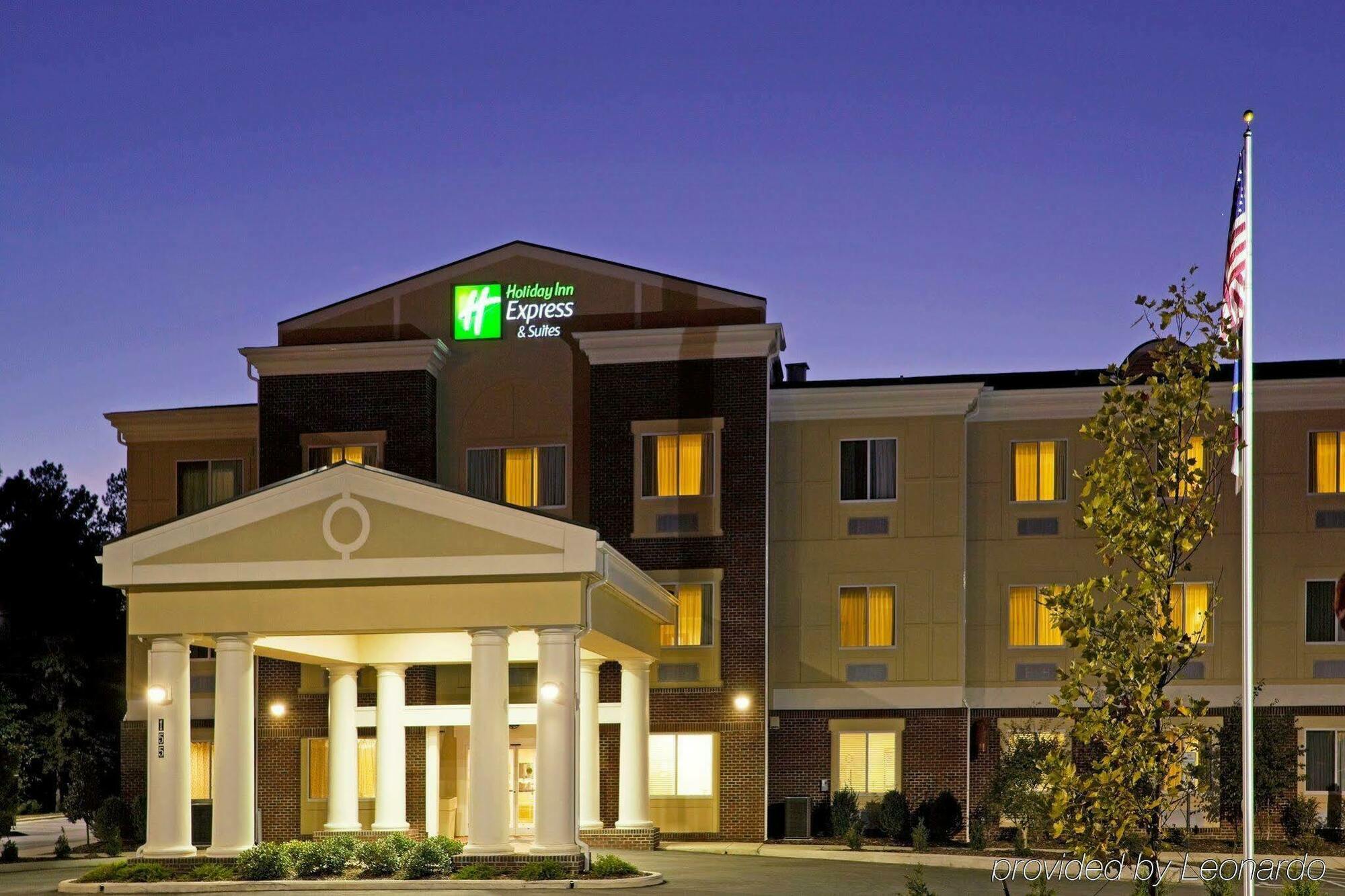 Holiday Inn Express & Suites Southern Pines-Pinehurst Area By Ihg Esterno foto